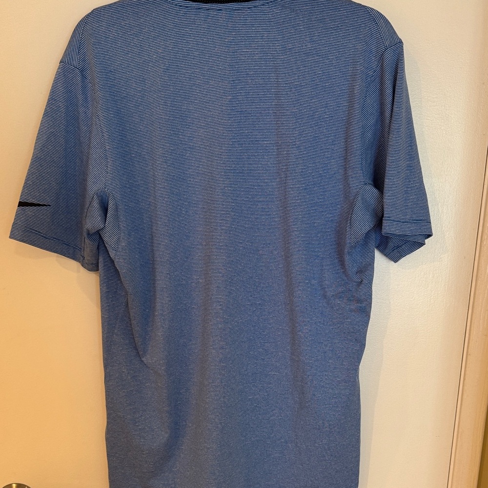 Nike Men's Blue Golf Shirt - Picture 7 of 7
